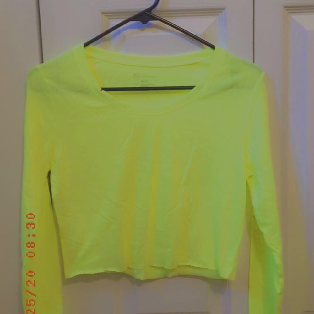 Cropped shirt